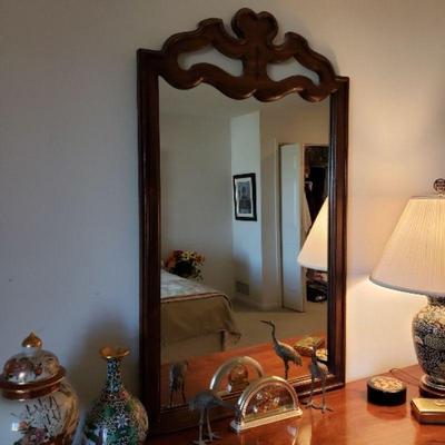 Thomasville dresser mirror