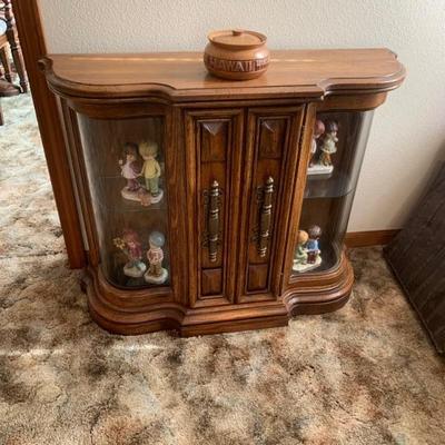 Small curio cabinet 