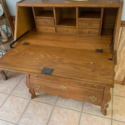 Small vintage desk 