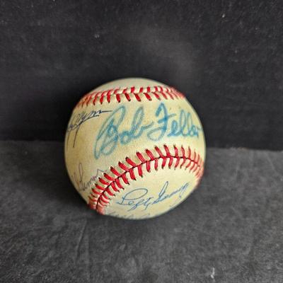  MLB Baseball w/ Several Signatures- No COA - Bob Feller, Don Sutton, Whitey Ford, Lefty Gomez, Jim 'Catfish' Hunter, Non Lemon, Early...