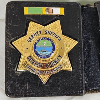 Vintage Authentic Police Badge From Sevier County Tennessee in Leather Wallet Case - Gold Star Shape
