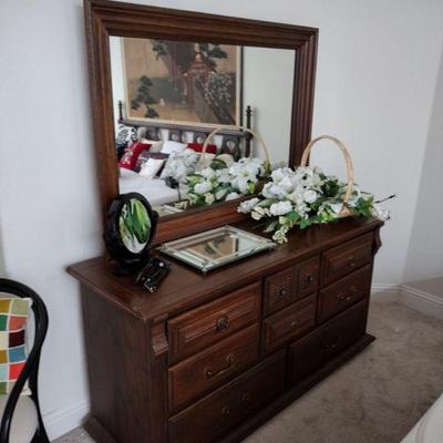 Angelina Dresser w/ Mirror