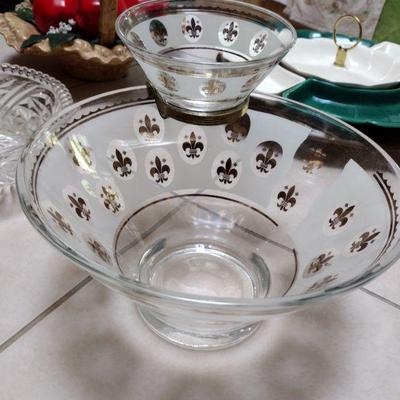 MCM Fleur-de-lis Chip & Dip Bowls