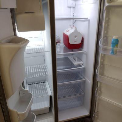 Frigidaire Refrigerator
