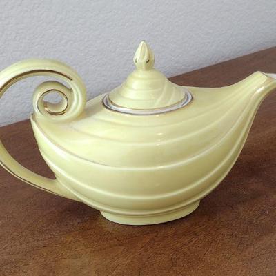 Hall Aladdin Genie Teapot