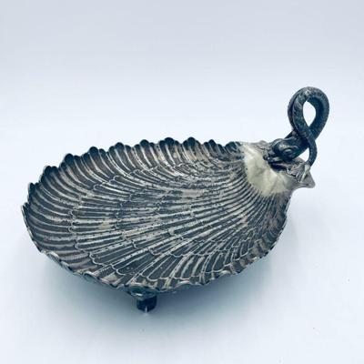 800-Silver Dolphin & Shell Dish by H. Meyen, Berlin (1846-1950) (12.25ozt)