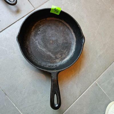  8 IN. CAST IRON SKILLET - MADE IN KOREA