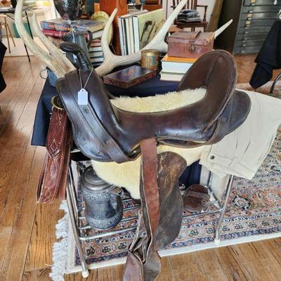 Late 1800s horse saddle