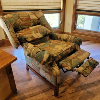 Perfect for the Library.  A booked Recliner