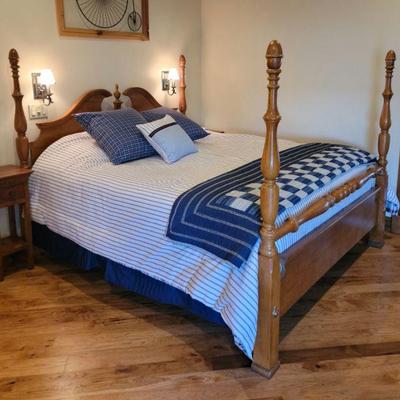Queen Size bed-Head/Foot Board
