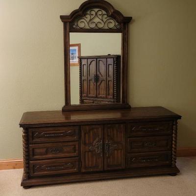 San Marco Dresser