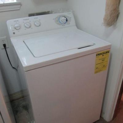 PRESALE ITEM: GE Washer - $75 (Credit card only, pickup available on Thurs, April 27th-Tues, May 2nd)  Preview by appt for available...