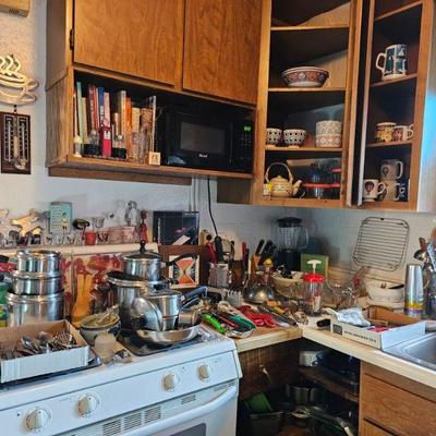 Estate sale photo
