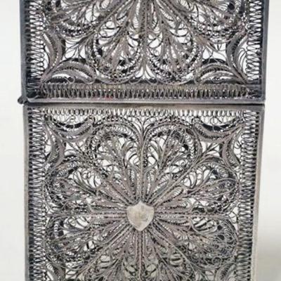1192	ORNATE SILVER FRETWORK HINGED CARD CASE, APPROXIMATELY 2 3/4 IN X 4 1/4 IN
