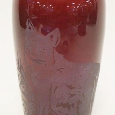 1142	ART GLASS ETCHED VASE SIGNED MILLER & NUMBER ON BASE, ETCHING OF WOLF, APPROXIMATERLY 8 IN HIGH
