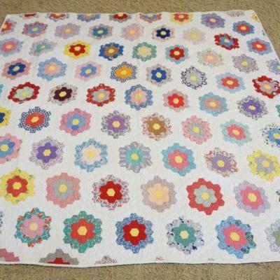 1048	HAND SEWN QUILT, GRANDMOTHERS FLOWER GARDEN PATTERN, APPROXIMATELY 71 IN X 68 IN
