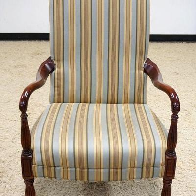 1116	UPHOLSTERED ARMCHAIR
