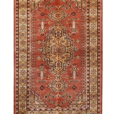 Hand knotted Kafkazi Rug 5'5