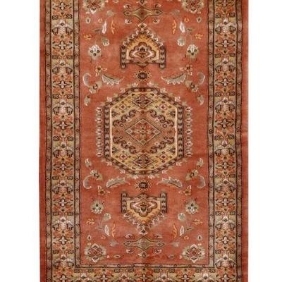 Hand knotted Kafkazi Rug 4'10