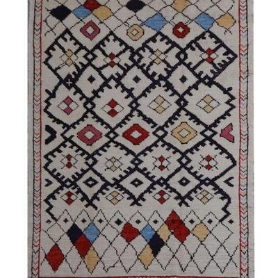 Hand knotted Moroccan rug 7'1