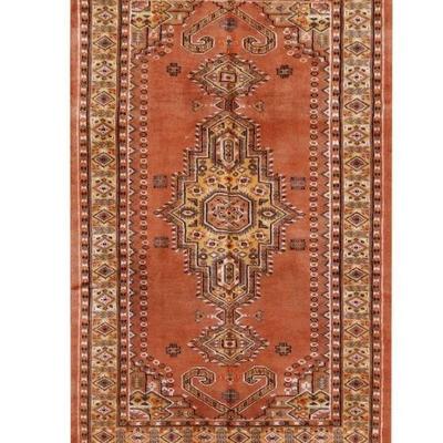 Hand knotted Kafkazi Rug 5'6