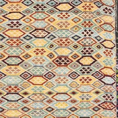 Hand knotted Moroccan rug 2'5