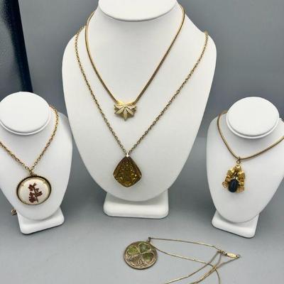 (5) Vintage Style Pendant Necklaces
