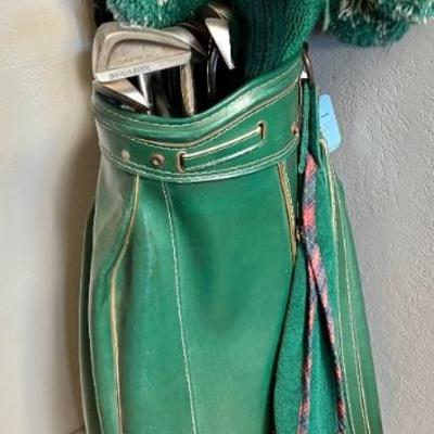 Cobra golf club set and bag