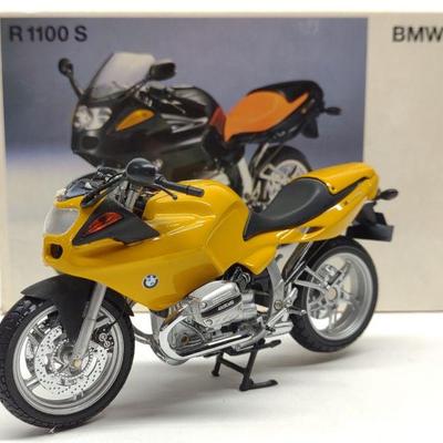 Minichamps BMW R1100 S 1/18 Die-cast Motorcycle