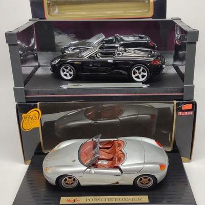 2 Maisto 1/18 Scale Porsche Die-cast Model Cars