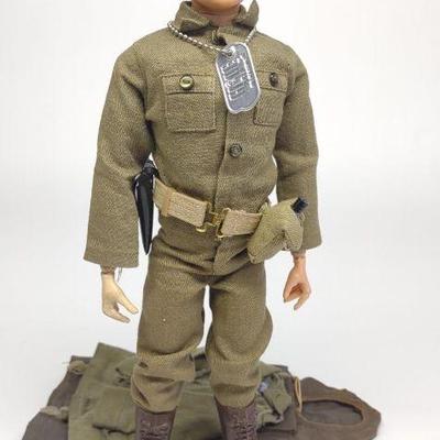 Vintage GI Joe 7500 Action Soldier & Accessories