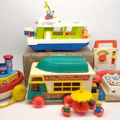 5 Vintage Fisher Price Toys (985, 792, 994, 139)