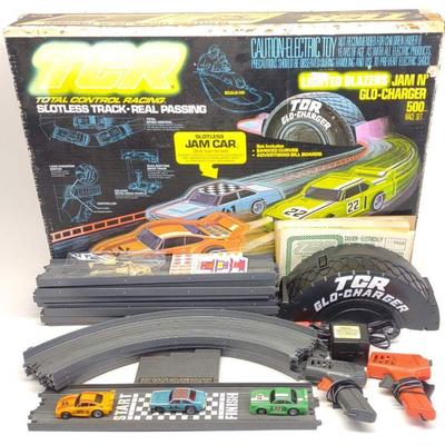 Ideal TCR Slotless Lighted Blazers 500 Race Set