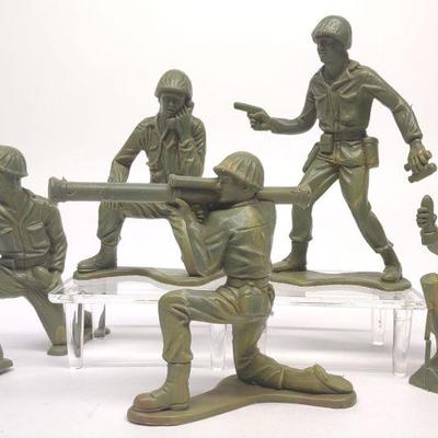 Tim-Mee Toys Vintage Plastic Army Men / Soldiers
