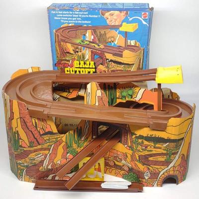 1975 Hot Wheels Flying Colors Baja Cutoff Playset