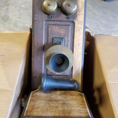 Wood Monarch Telephone - crank