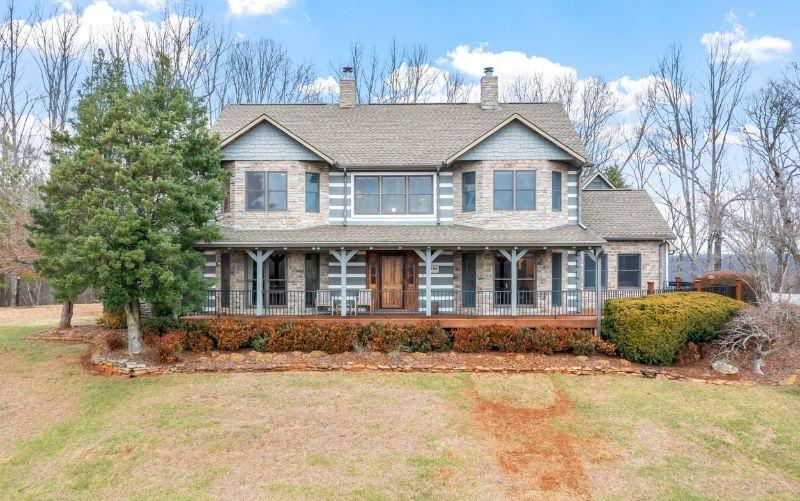 50 Off Saturday Rockford 1.1 Million Dollar Log Home Blue Moon