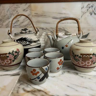CTD040- (2)Asian Tea Pot & Tea Cups