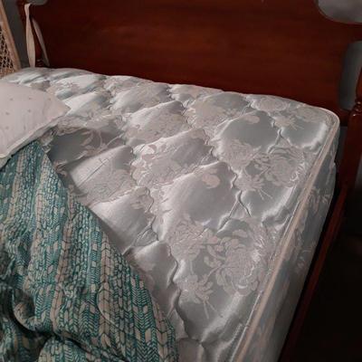 New Full Mattress & Box