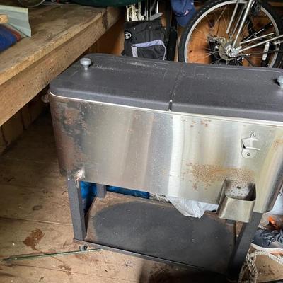 Stainless steel outdoor cooler 