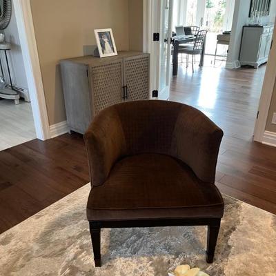 Set of 2 club chairs 