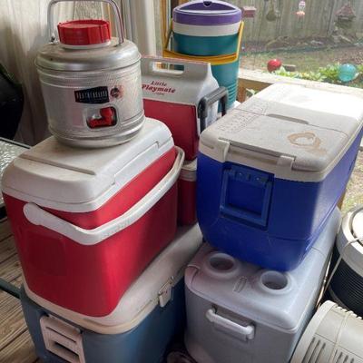 assortment of coolers ( Igloo  & Rubbermaid)