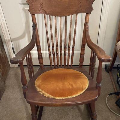 vintage spindle back rocking chair w/padded velvet seat