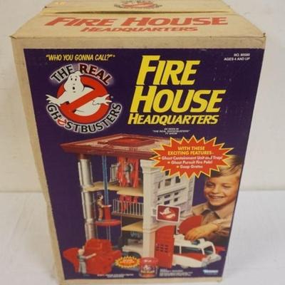 1118	THE REAL GHOST BUSTERS FIRE HOUSE, KENNER 1984, SEALED
