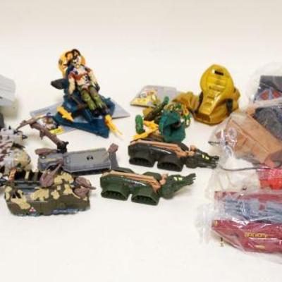 1180	LARGE LOT OF VINTAGE ACTION FIGURES MOSTLY GI JOE AS FOUND
