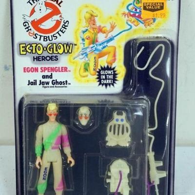 1112	THE REAL GHOST BUSTERS EGON SPENGLER AND JAIL JAW GHOST, KENNER 1986 SEALED
