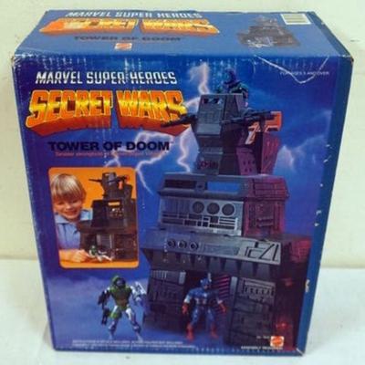 1129	MARVEL SUPER HEROES SECRET WARS *TOWER OF DOOM*, SEALED, MATTEL 1984
