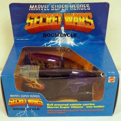 1125	MARVEL SUPER HEROES SECRET WARS *DOOM CYCLE*, SEALED, MATTEL 1984
