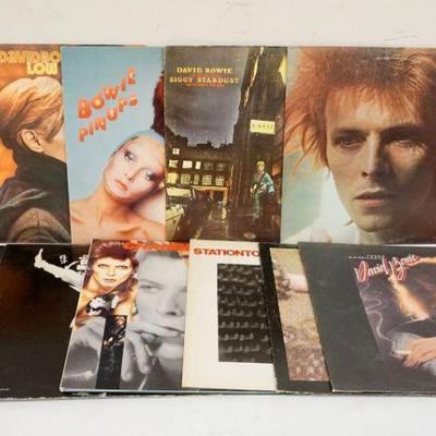 1034	LOT OF 10 DAVID BOWIE VINYL ABUMS INCLUDES LOW, SPACE ODDITY, ZIGGY STARDUST, PINUPS, YOUNG AMERICANS, HUNKY DOREY, STATION TO...