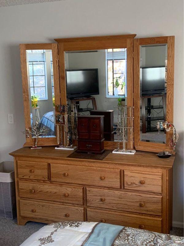 Timeless Treasures Online Estate Sale/Auction